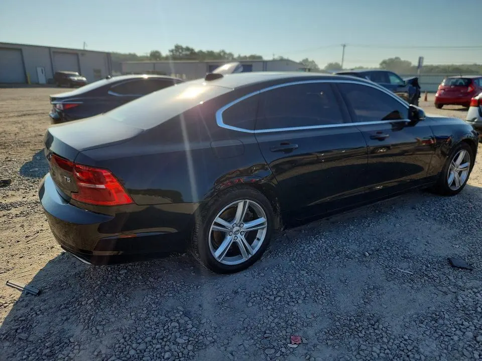 2019 VOLVO S90 T5 MOMENTUM  