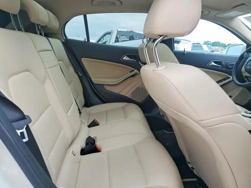 2017 MERCEDES-BENZ GLA 250 4MATIC  