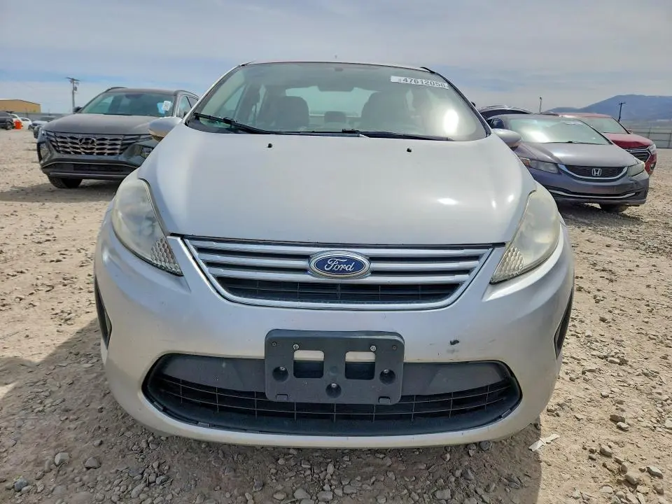2013 FORD FIESTA SE  