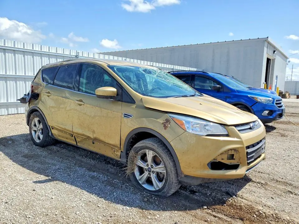 2015 FORD ESCAPE SE  