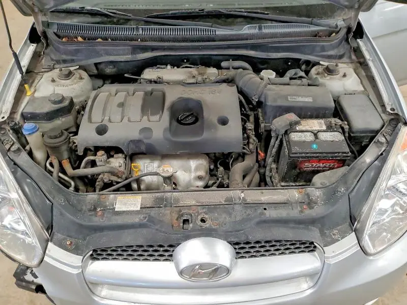 2010 HYUNDAI ACCENT GS  