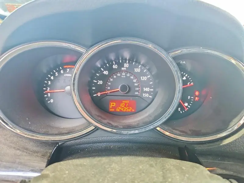 2012 KIA SORENTO LX  