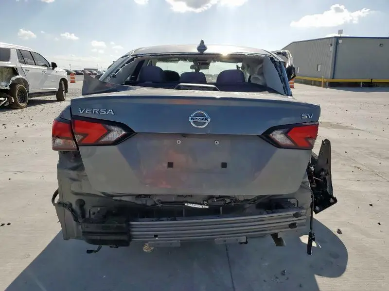 2020 NISSAN VERSA SV  