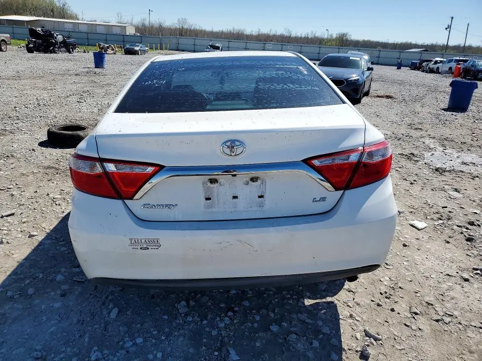 2017 TOYOTA CAMRY LE  