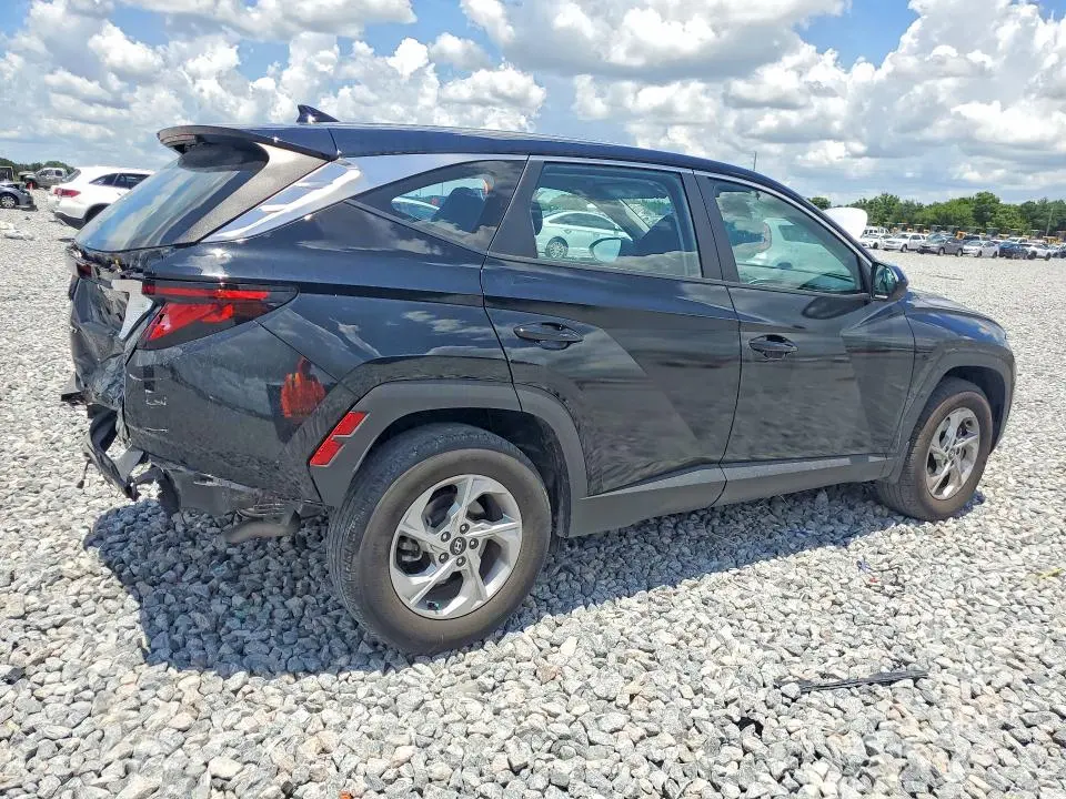 2023 HYUNDAI TUCSON SE  
