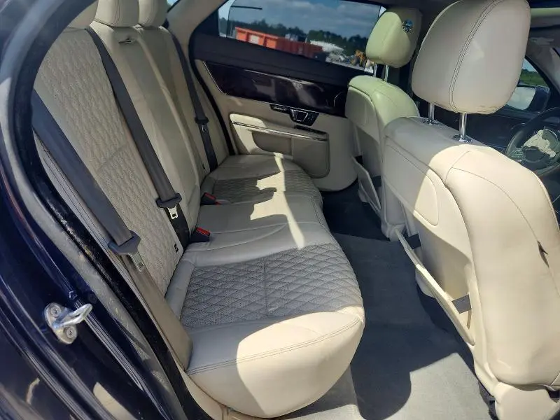 2016 JAGUAR XJL PORTFOLIO  