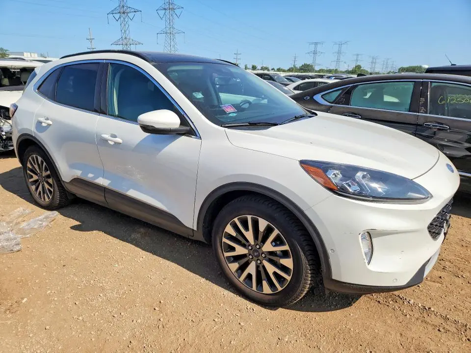 2020 FORD ESCAPE TITANIUM  