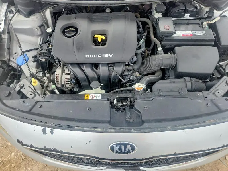 2017 KIA FORTE LX  