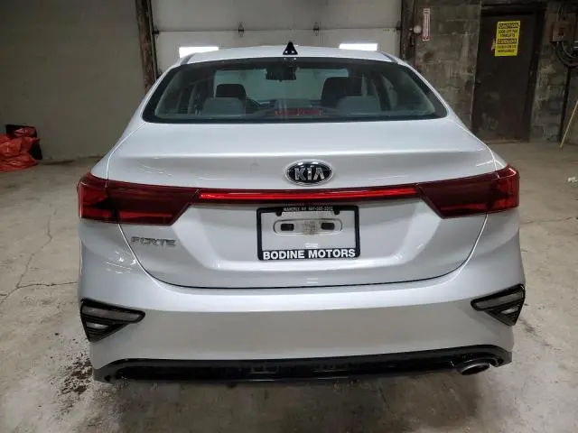 2021 KIA FORTE FE  