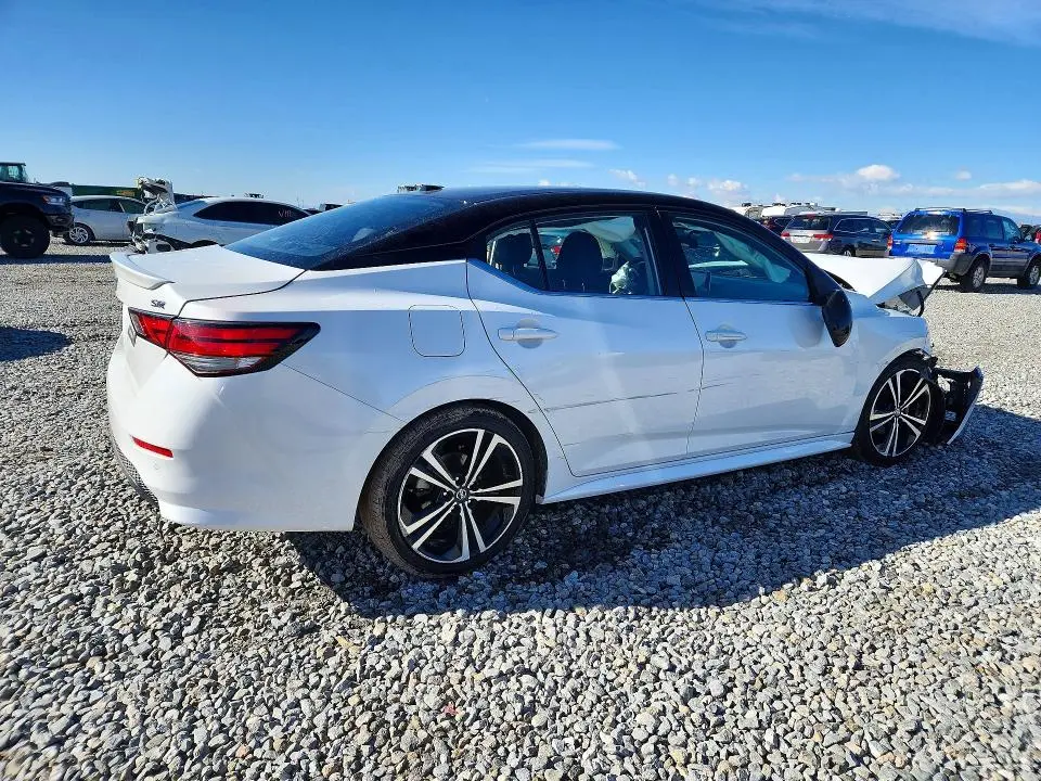 2020 NISSAN SENTRA SR  