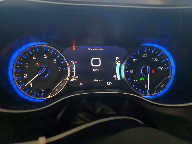 2017 CHRYSLER PACIFICA LIMITED  