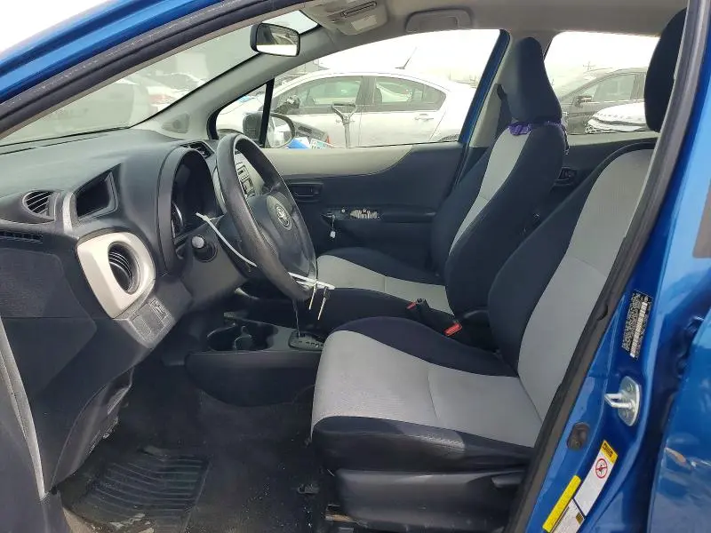 2013 TOYOTA YARIS 5-DOOR L  