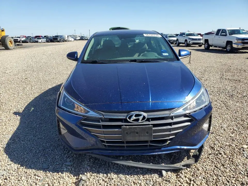 2019 HYUNDAI ELANTRA SEL  