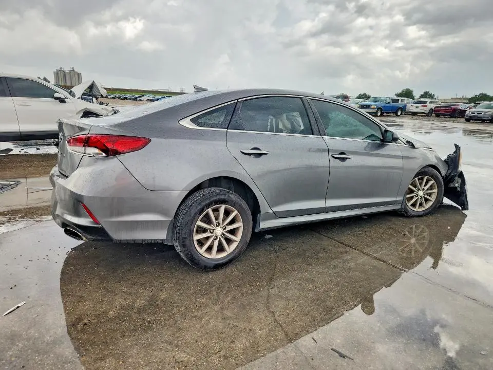 2019 HYUNDAI SONATA SE  