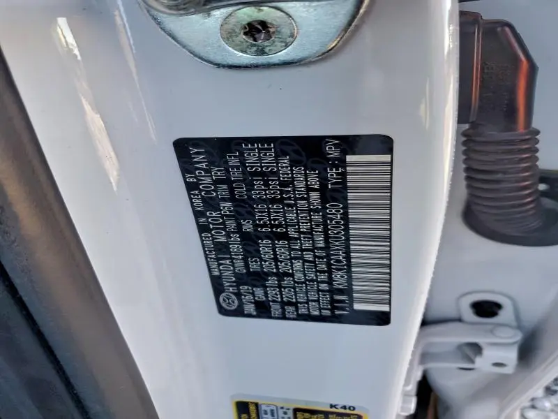 2019 HYUNDAI KONA SE  