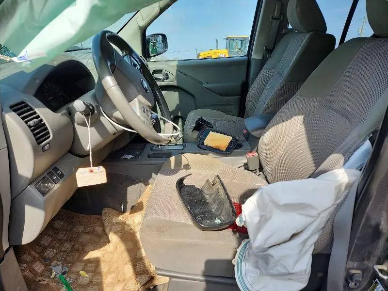 2019 NISSAN FRONTIER SV  