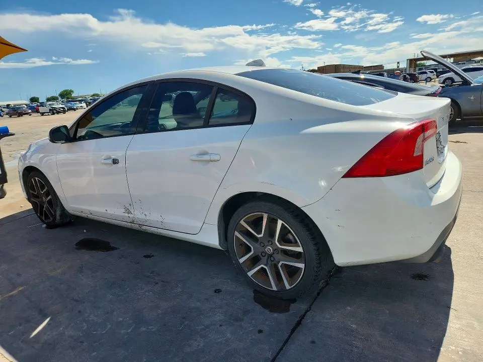 2017 VOLVO S60   