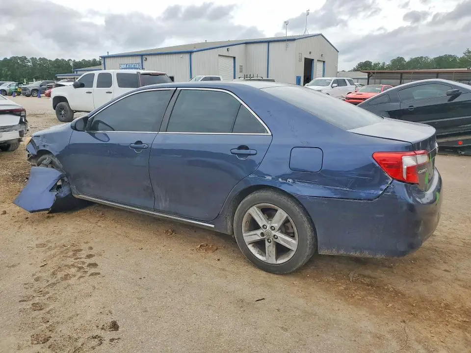 2014 TOYOTA CAMRY LE  
