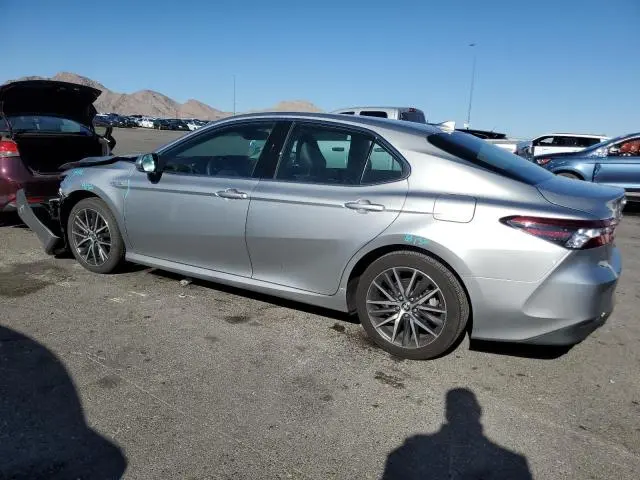 2021 TOYOTA CAMRY XLE