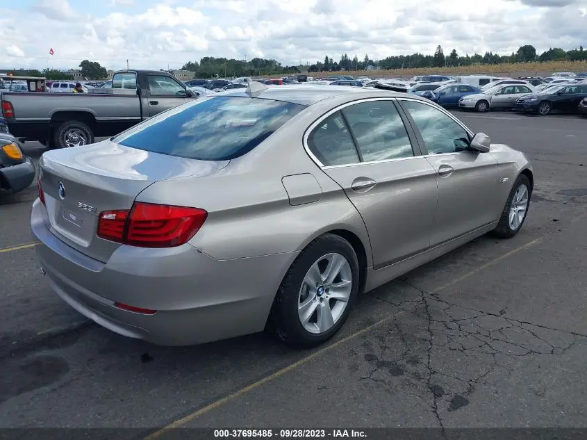 2011 BMW 5 SERIES 528I