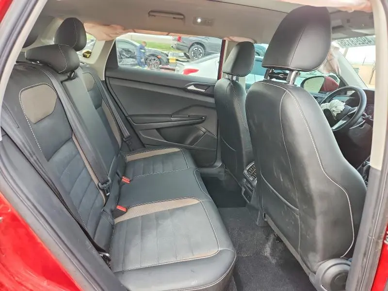 2022 VOLKSWAGEN TAOS SEL  