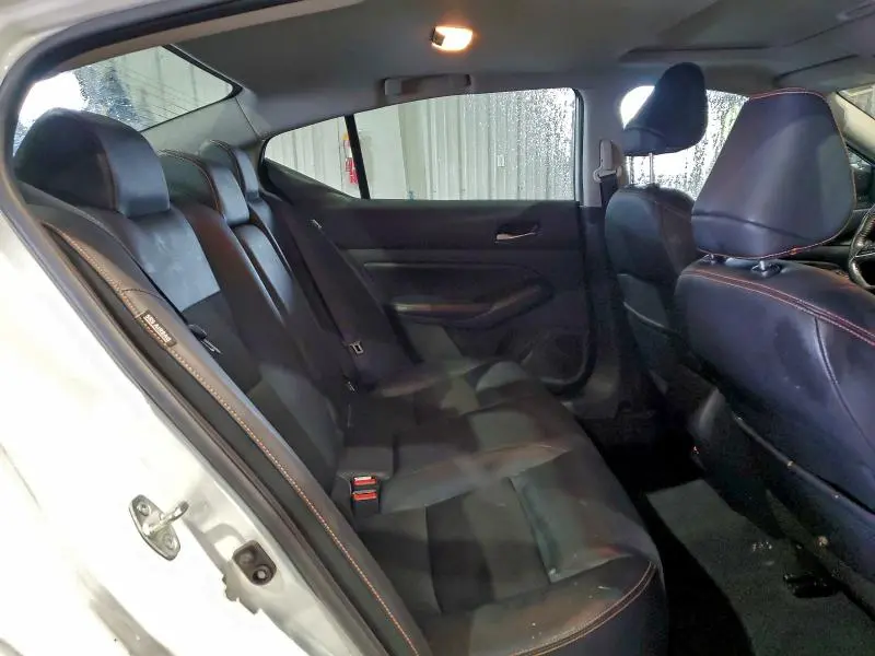 2021 NISSAN ALTIMA SR  