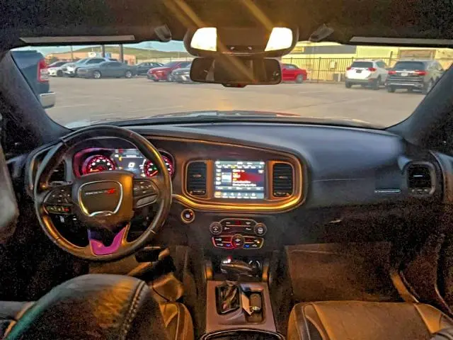 2020 DODGE CHARGER SXT  