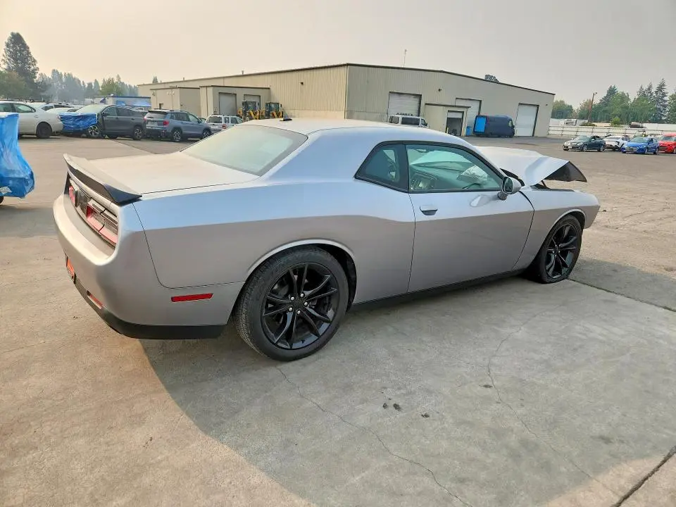 2016 DODGE CHALLENGER SXT  