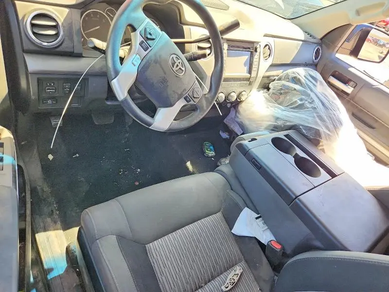 2017 TOYOTA TUNDRA SR5  