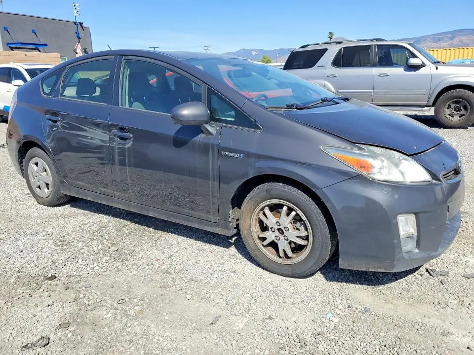 2010 TOYOTA PRIUS II  