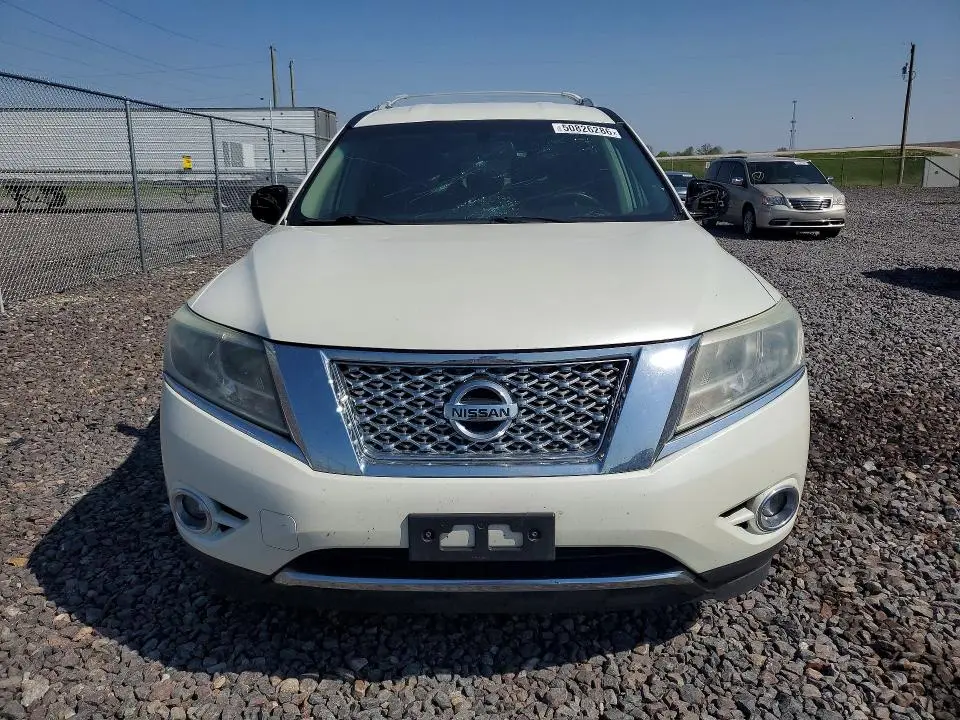 2016 NISSAN PATHFINDER SL  