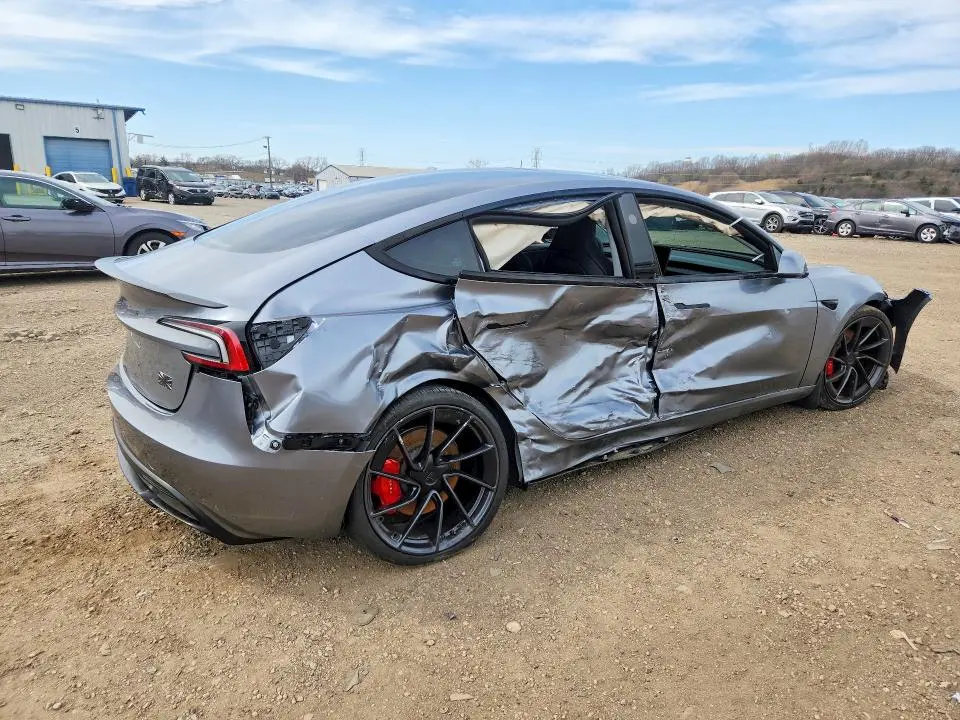 2026 TESLA MODEL 3   