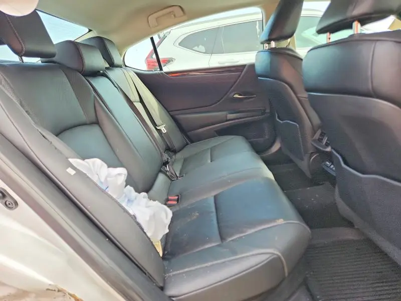 2020 LEXUS ES 300H  