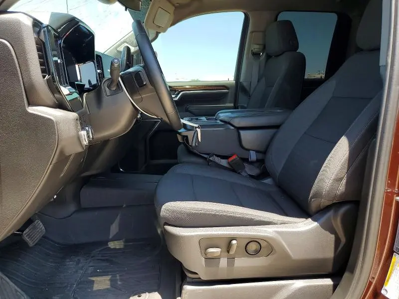 2024 GMC SIERRA K2500 SLE  