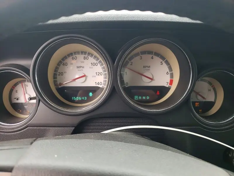 2010 DODGE CHALLENGER SE  