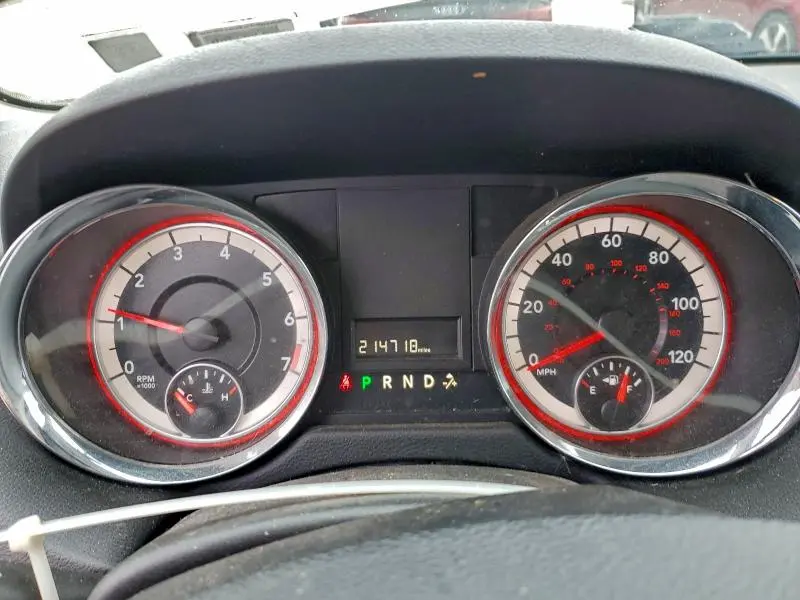 2015 DODGE GRAND CARAVAN SE  