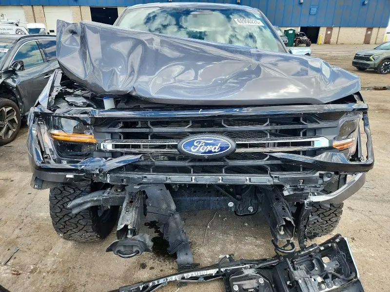 2024 FORD F150 XLT  
