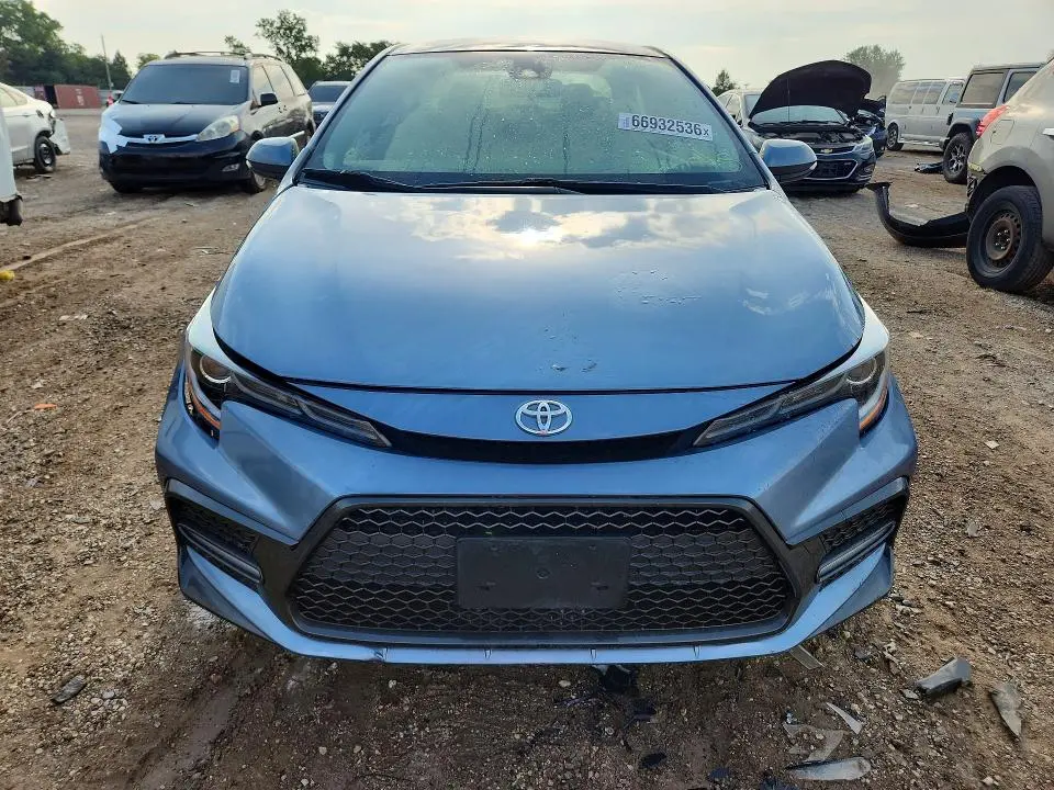 2020 TOYOTA COROLLA SE  