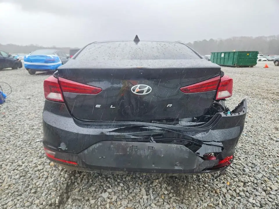 2020 HYUNDAI ELANTRA SEL  