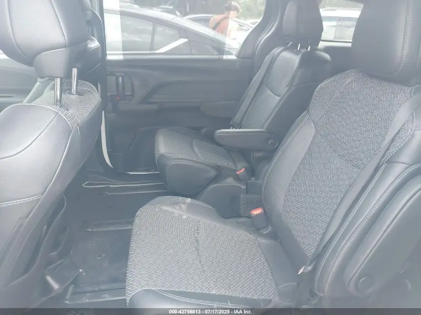 2023 TOYOTA SIENNA 25TH ANNIVERSARY EDITION