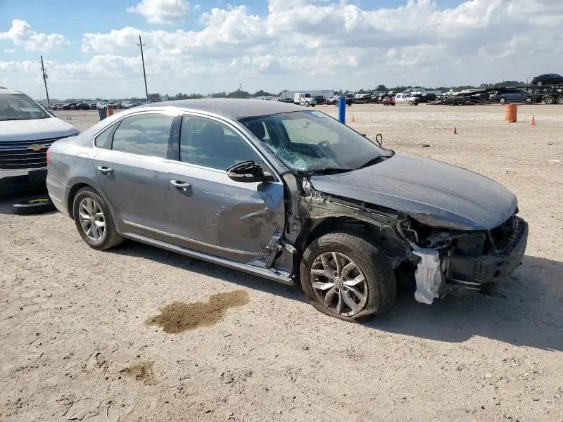 2017 VOLKSWAGEN PASSAT S  