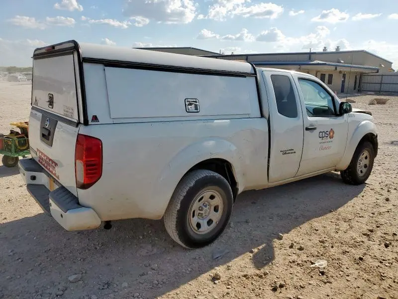 2017 NISSAN FRONTIER S  