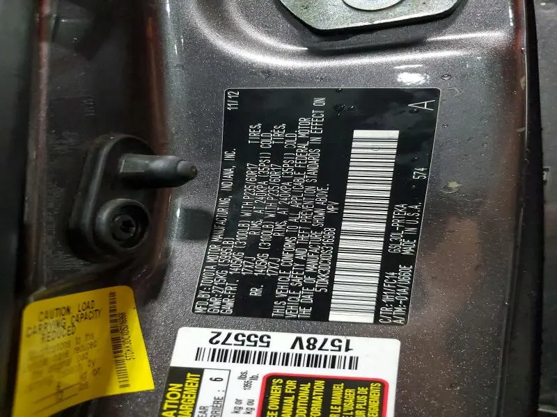 2013 TOYOTA SIENNA LE  