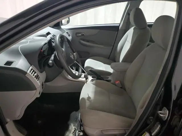 2013 TOYOTA COROLLA BASE  