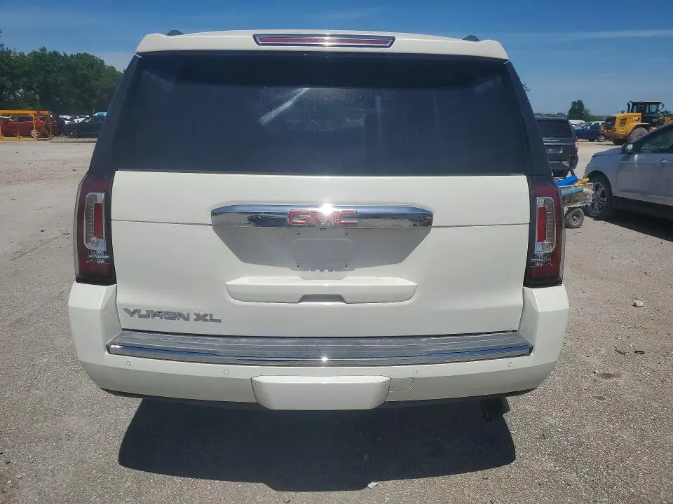 2015 GMC YUKON XL DENALI  