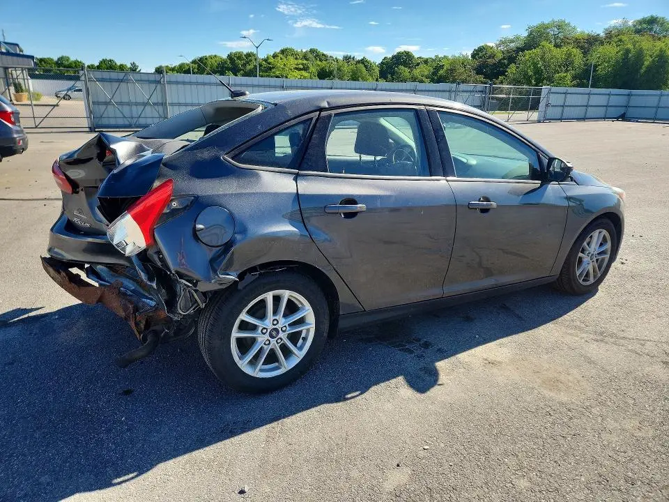 2017 FORD FOCUS SE  