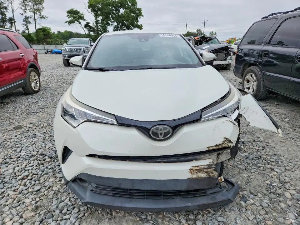 2018 TOYOTA C-HR XLE  