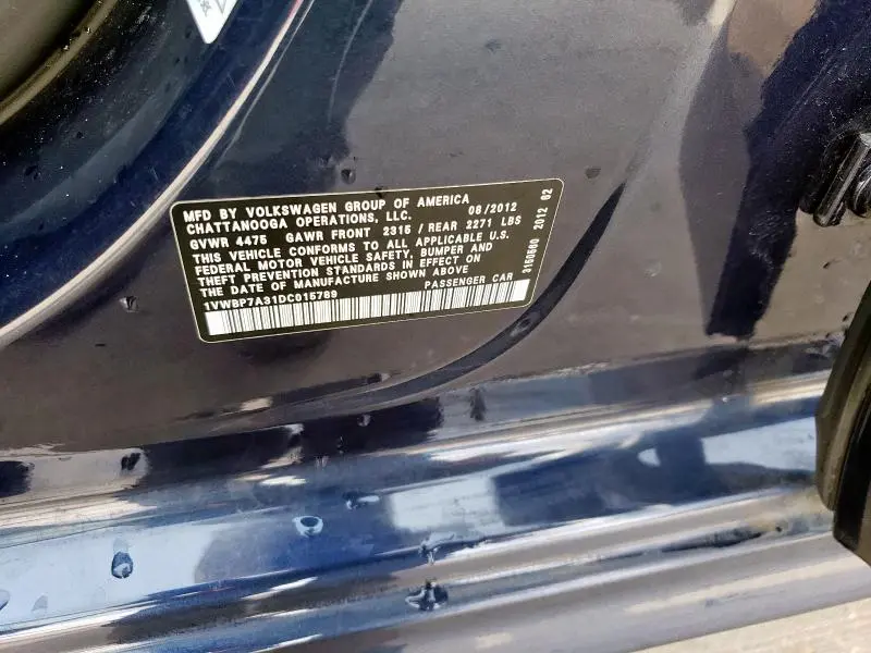 2013 VOLKSWAGEN PASSAT SE  
