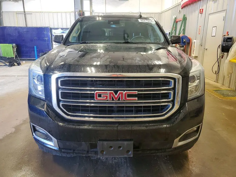 2017 GMC YUKON SLT  