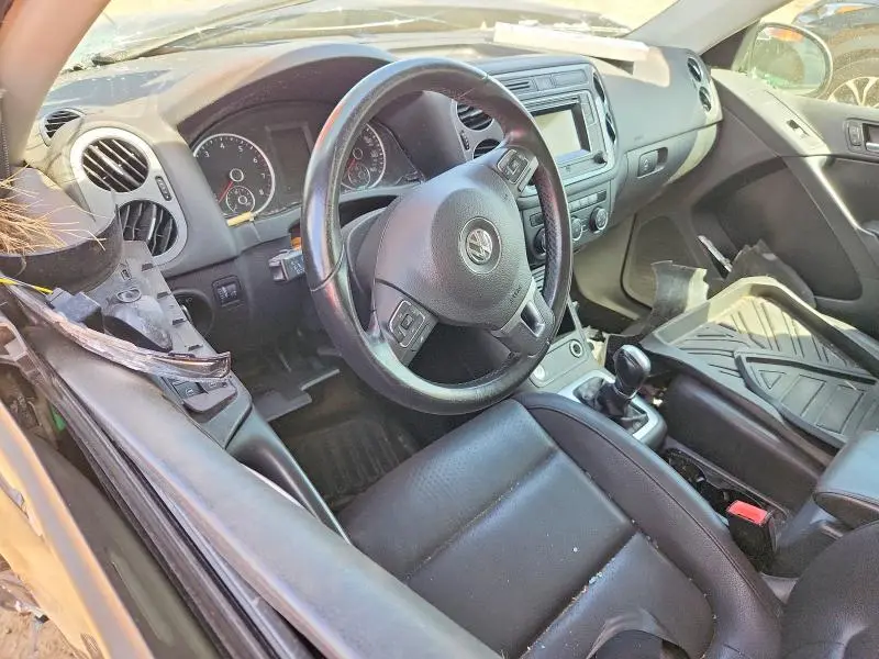 2016 VOLKSWAGEN TIGUAN S  